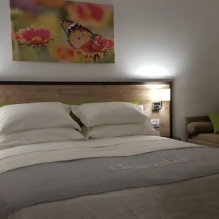 Vanessa Bed and Breakfast Alba Adriatica