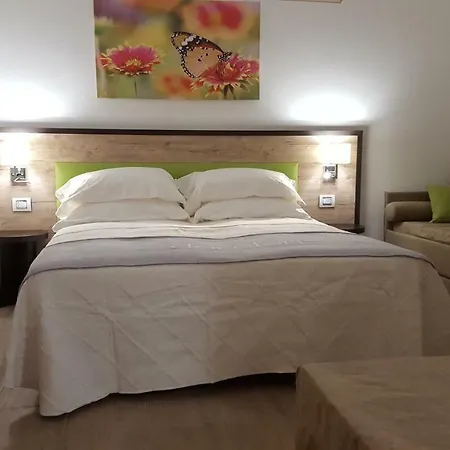 Vanessa Bed and Breakfast Alba Adriatica