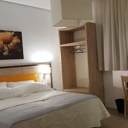 Vanessa Bed and Breakfast Alba Adriatica