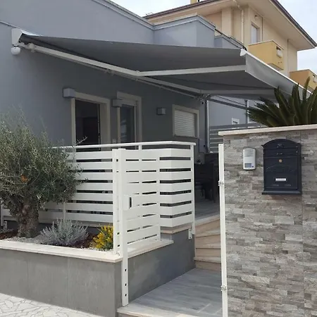 Vanessa Bed and Breakfast Alba Adriatica